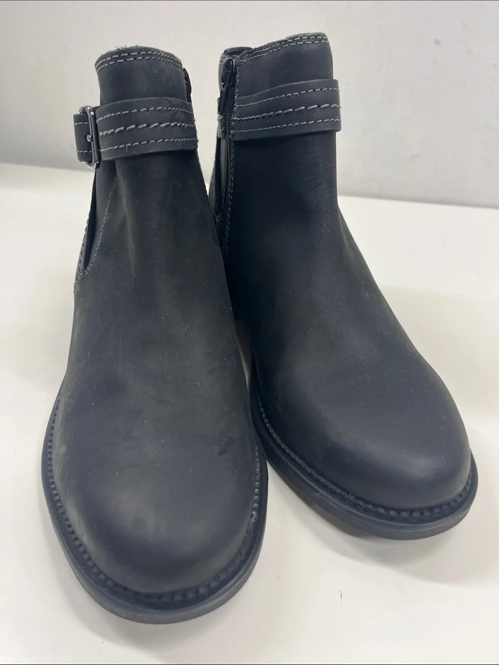 New Clarks Maye Strap Women's Boots in Black Leather Size 8